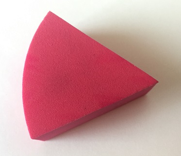 Y&M Спонжик для макияжа треугольник 1шт, красный/черный